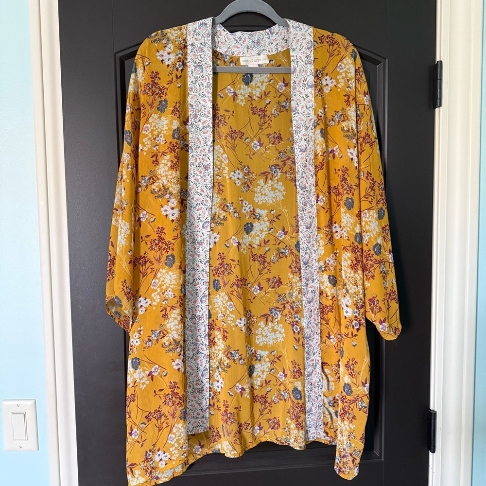 Band of Gypsies | Mustard Floral Kimono | Size Large